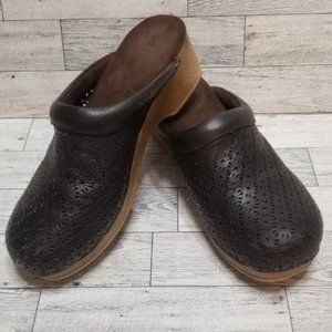 White mountain clogs sz 9 brown leather  (511)